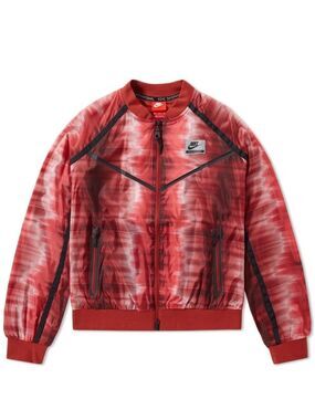 BRAND NEW NEVER WORN Nike jacket!!